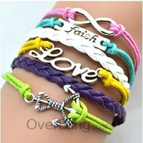 Pulsera piel trenzada con dije. mod. 13