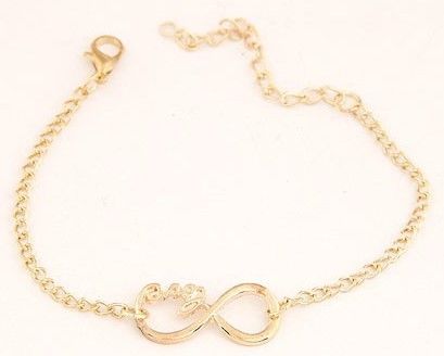 Esclava con infinito y Love color oro.