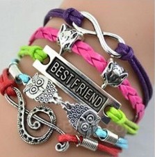 Pulsera de piel trenzada