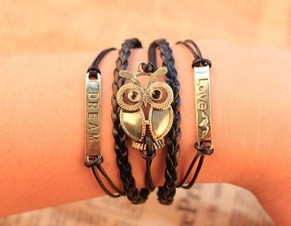Pulsera de piel trenzada